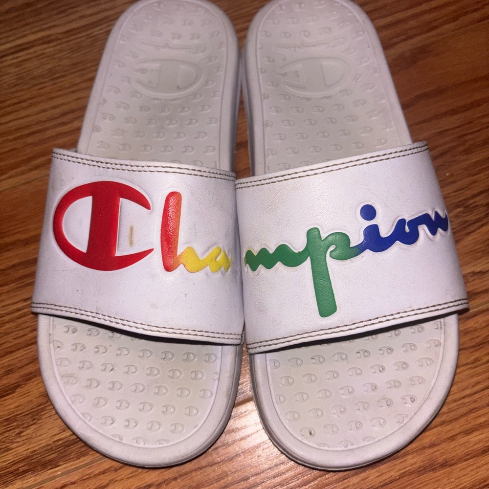Champion Multi-Color Logo Slides | Unisex Fit | Women’s 7 / Men’s 5.5 | White